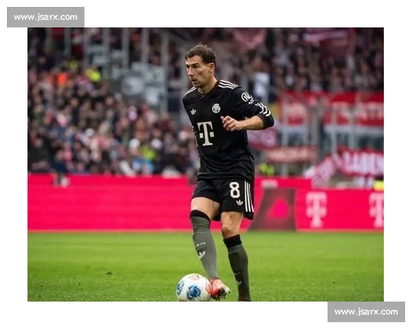 格雷茨卡闪击世界波 + 9.8 分！拜仁中场教科书级表现